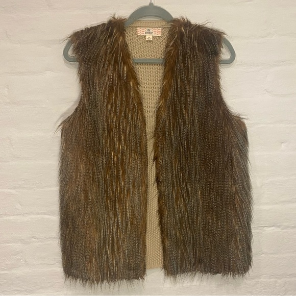 Pink Republic Faux Fur Vest with Sweater Back - Picture 1 of 7